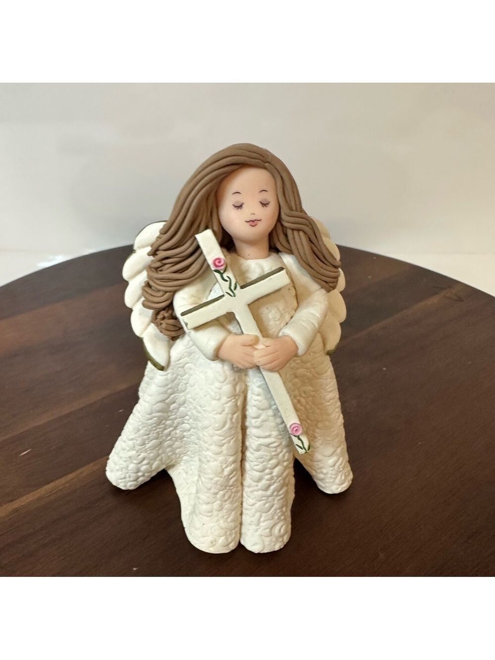 Vintage Avon “Kneeded Angel” Figurine – Pavilion Gift Co – Angel Holding Cross